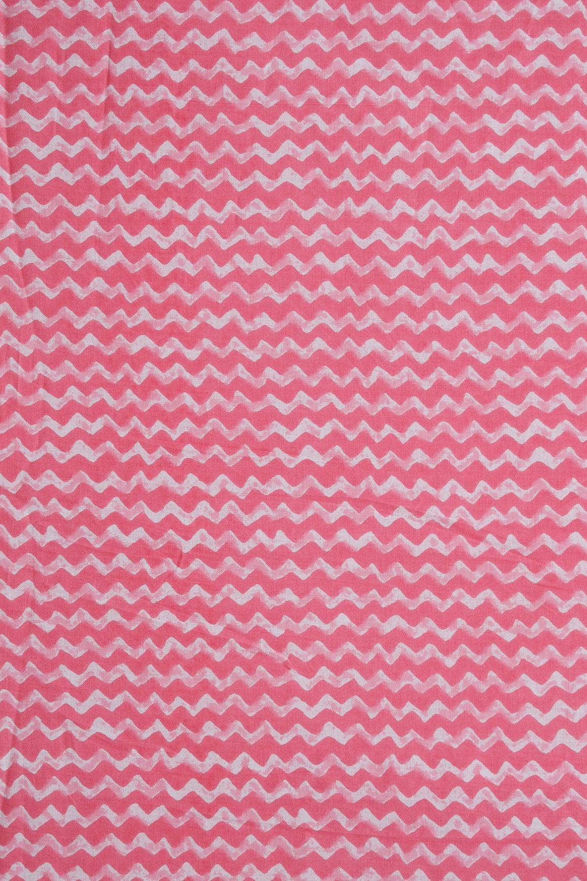 AIzaSyBcstauz-XMPRhEY21AUzeo032pxrXB5Ug - Hot Pink And Pastel Pink Chevron Print On Pure Cotton Fabric