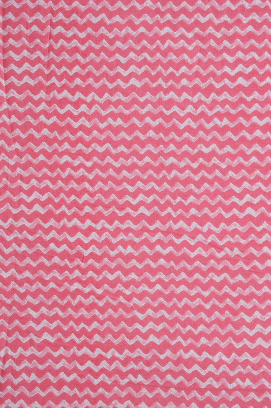 AIzaSyBcstauz-XMPRhEY21AUzeo032pxrXB5Ug - Hot Pink And Pastel Pink Chevron Print On Pure Cotton Fabric