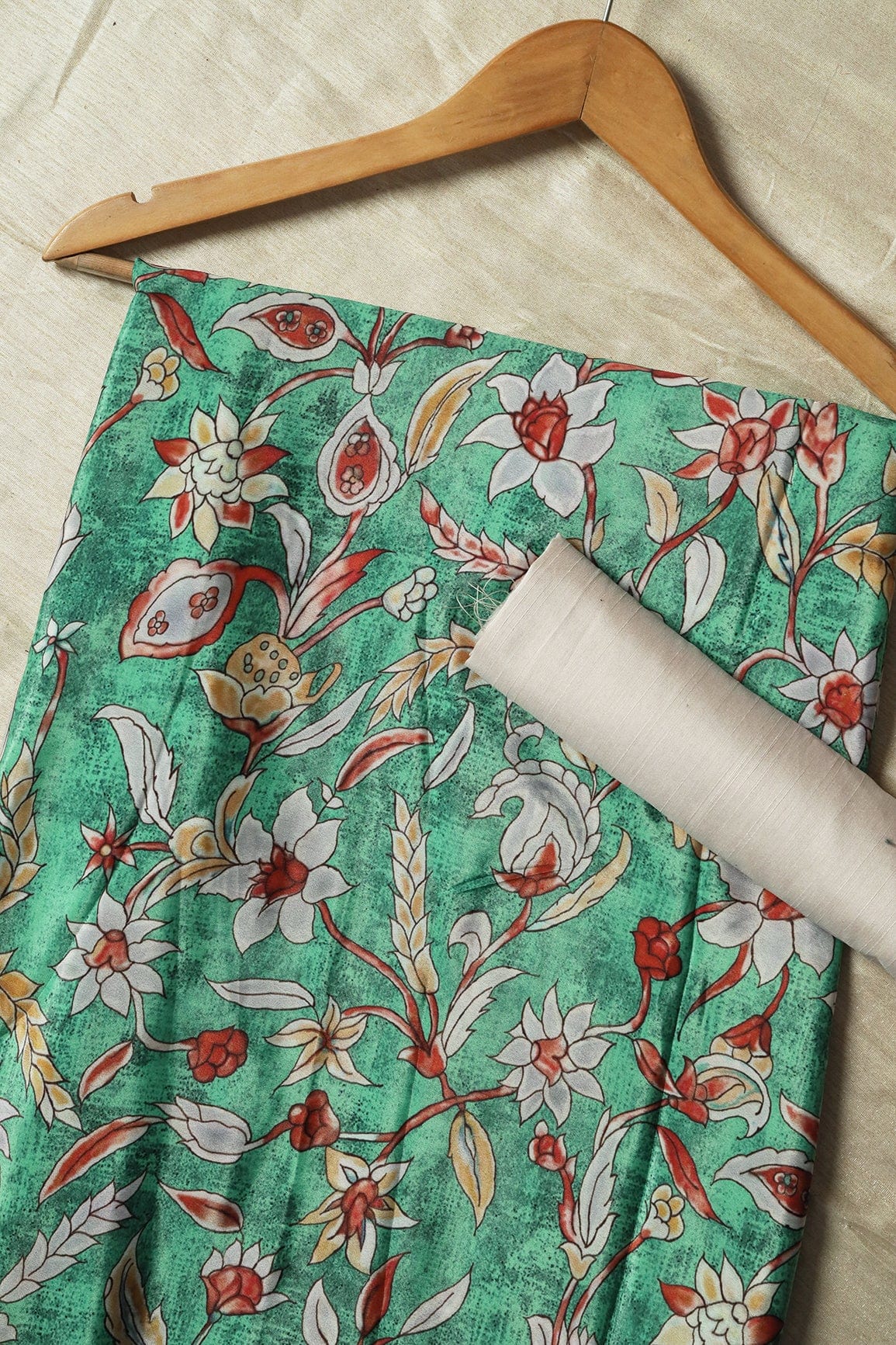 AIzaSyBcstauz-XMPRhEY21AUzeo032pxrXB5Ug - Light Green And Abalone Grey Saree set (2 Piece)