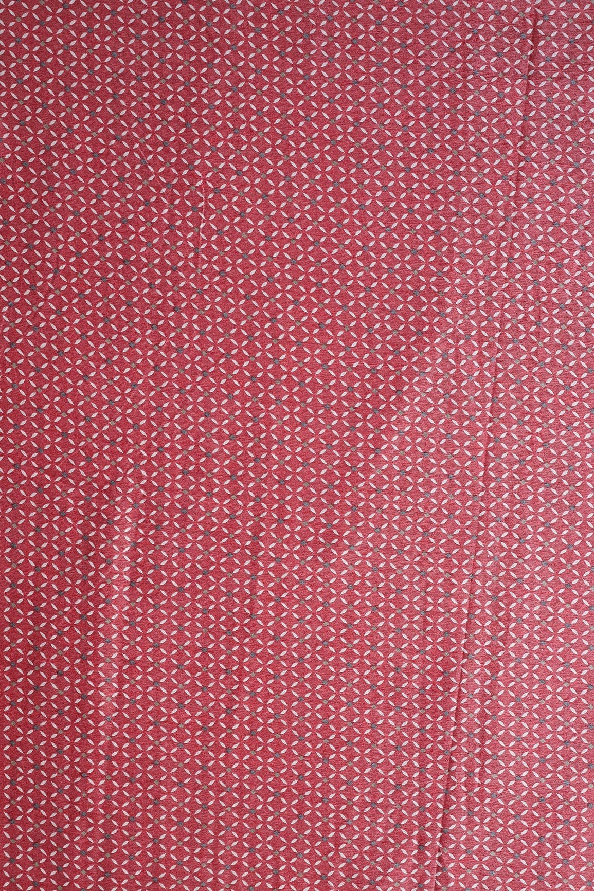 AIzaSyBcstauz-XMPRhEY21AUzeo032pxrXB5Ug - Light Maroon And White Geometric Pattern On Pure Rayon Fabric