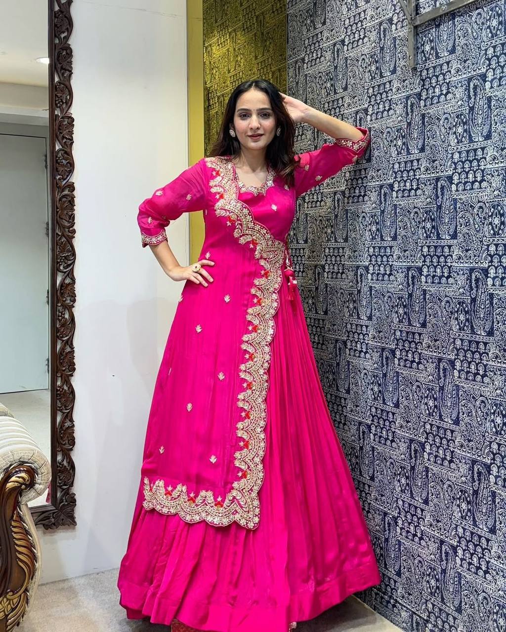 ADORABLE CORDING SEQUANCE WORK FOIL PAPER WORK GOWN