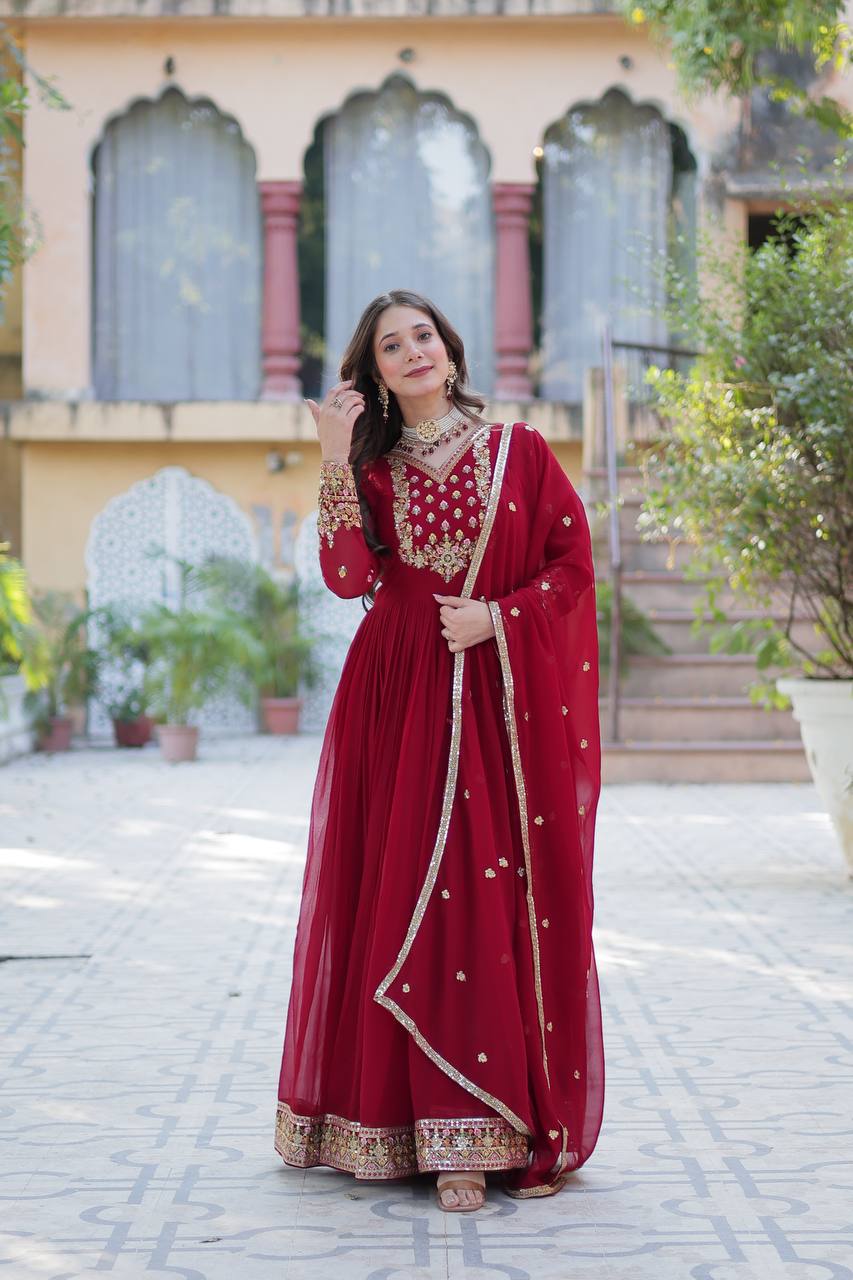 Stunning outfit  Faux blooming And Sequins Embroidered Work Gown