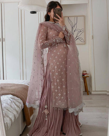 Mulmul Luxe Georgette Satin Lamhe Lilac Kurta with  Dupatta Set