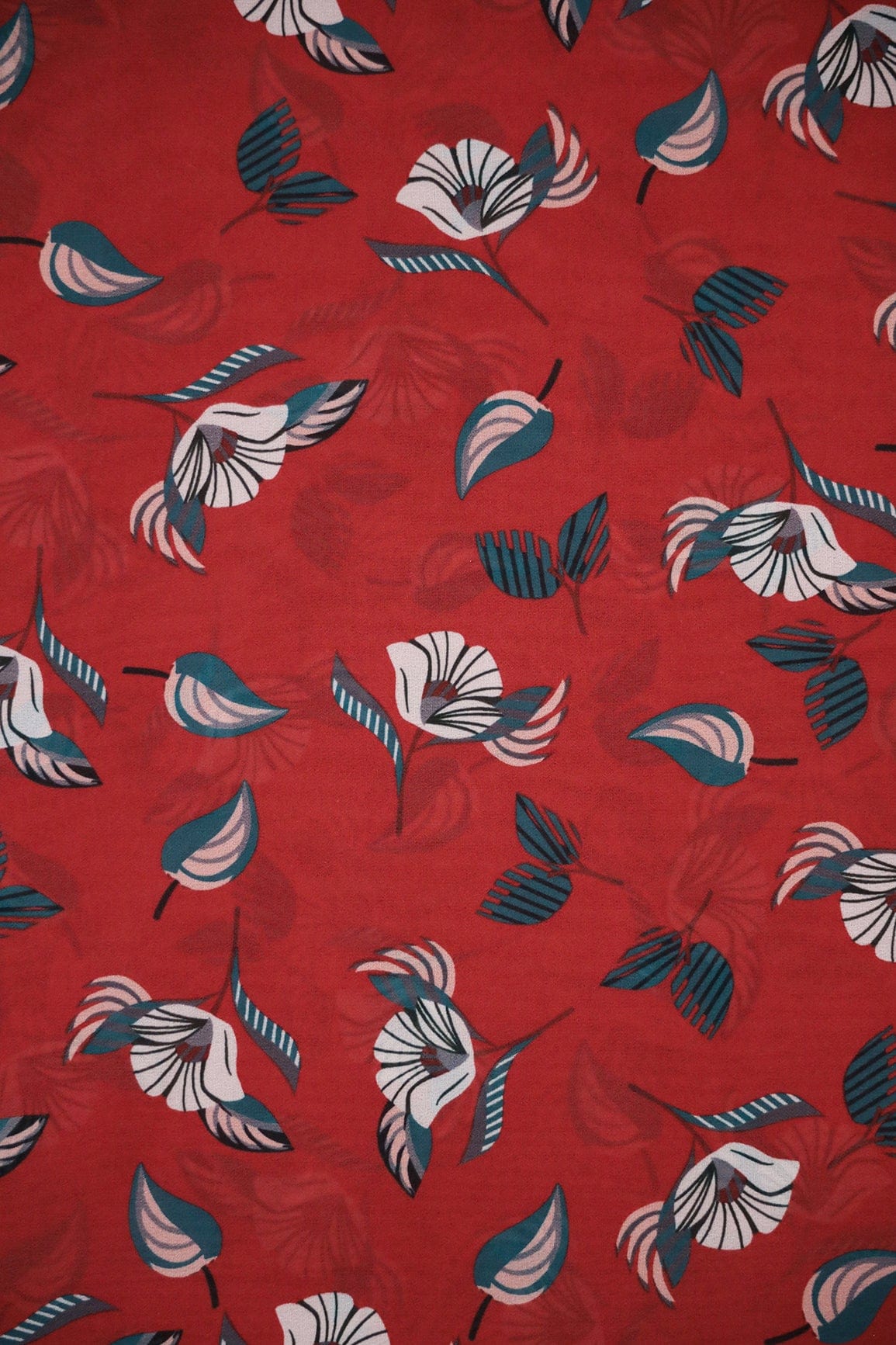 AIzaSyBcstauz-XMPRhEY21AUzeo032pxrXB5Ug - Big Width "56" Beautiful White Floral Digital Print On Red Georgette Fabric