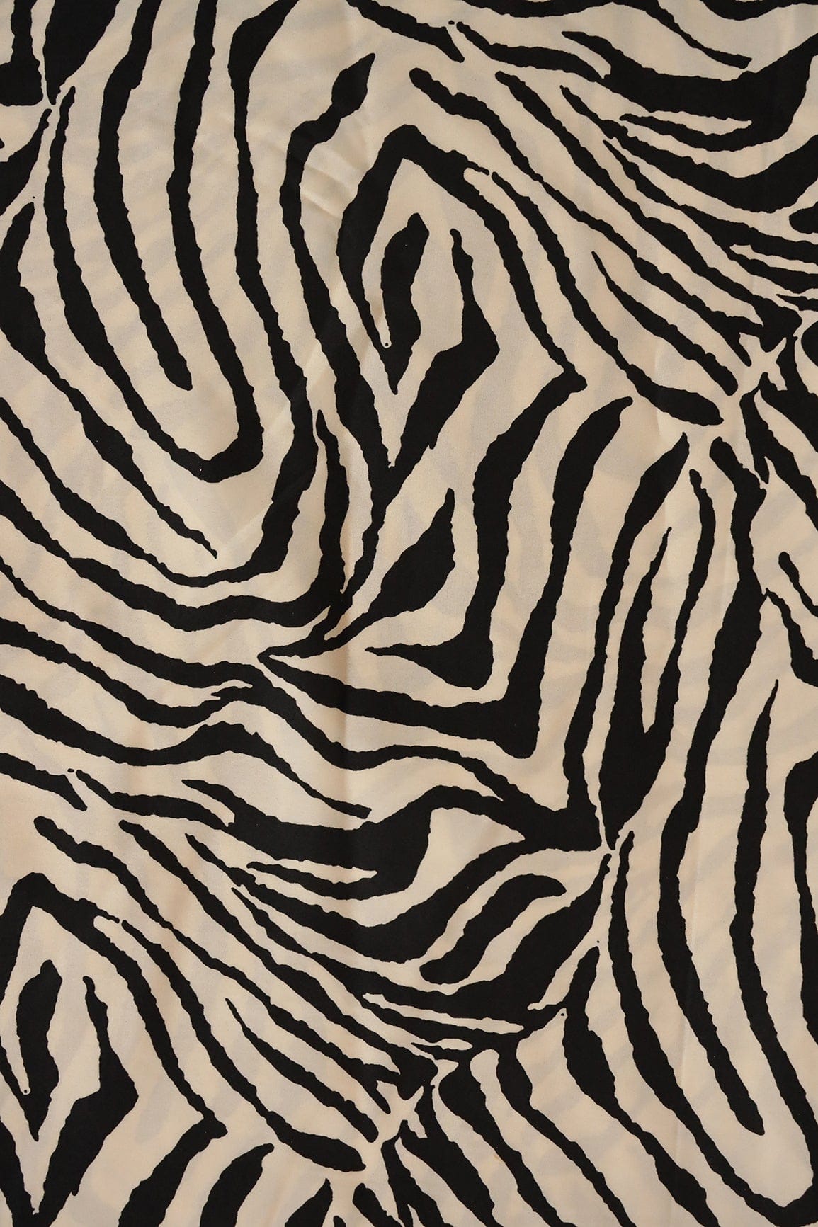 AIzaSyBcstauz-XMPRhEY21AUzeo032pxrXB5Ug - Big Width "56" Black Animal Digital Print On White Crepe Satin Fabric